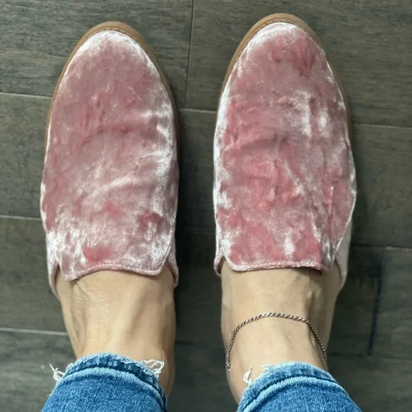 Seychelles crushed velvet slip on shoe size 6 - Picture 3 of 4